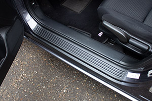 фотография Накладки на внутренние пороги дверей Accord IX (седан) 2012-2015 NH-161802