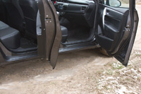 Накладки на внутренние пороги дверей Corolla (седан) 2015-2018 кузов 160, 170 рестайлинг NT-155102 фото