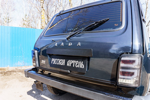 Консоль над номером крышки багажника со скотчем 3М Lada (ВАЗ) Нива 2121 -