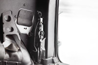 фотография Внутренняя обшивка стоек задних фонарей со скотчем 3М Largus фургон 2012-2020 OLL-051102
