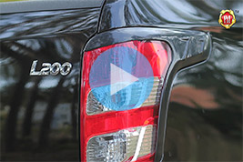 Накладки на задние фонари (реснички) Mitsubishi L200